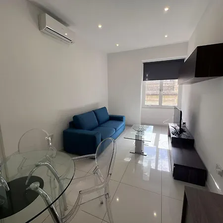 Sunny One Bedroom In Old Bakery Street *